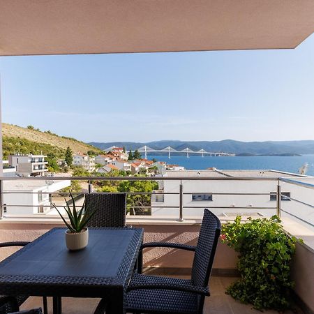 Apartman Maja Komarna Exteriör bild
