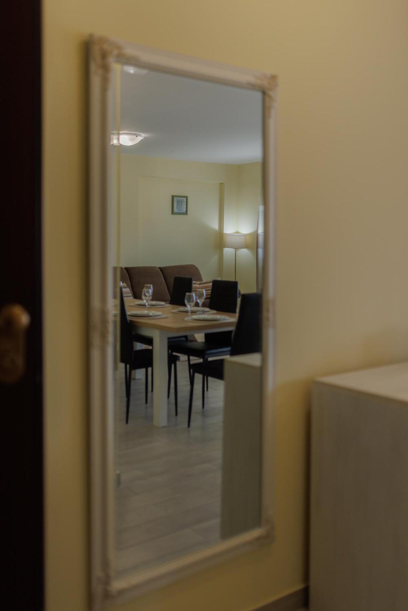 Apartman Maja Komarna Exteriör bild